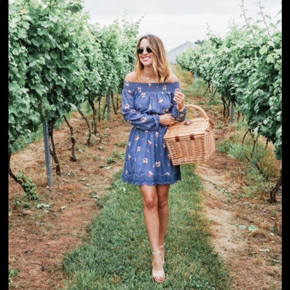 Abercrombie off the shoulder dress